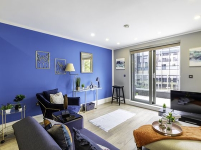 3 bedroom apartment to rent London, W10 4RH