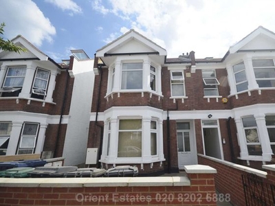 3 bedroom flat for sale London, NW4 3PS