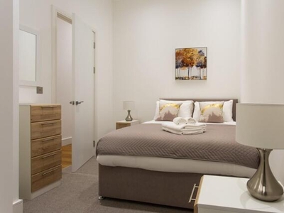 1 Bedroom Flat For Rent In Slough, Berkshire