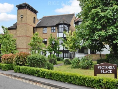 2 bedroom apartment for sale Esher, KT10 9PX