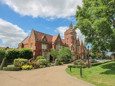 2 bedroom apartment for sale in The Galleries, Warley, Brentwood, CM14