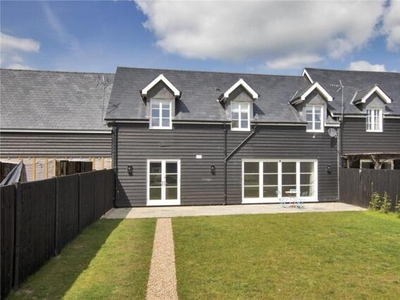 2 Bedroom Mews Property For Sale In Sevenoaks, Kent