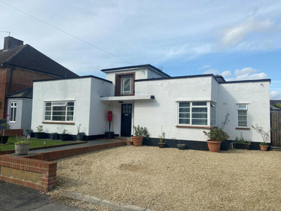 3 Bedroom Bungalow For Sale In Bicester