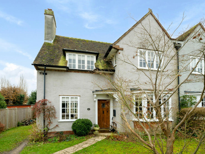 3 bedroom semi-detached house for sale in Ethelburt Avenue, Bassett Green, Southampton, Hampshire, SO16