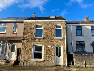 3 Bedroom Semi-detached House For Sale In Morriston