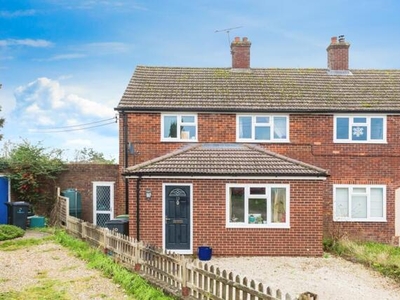 3 Bedroom Semi-detached House For Sale In Newbury