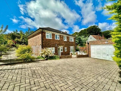 4 Bedroom Detached House For Sale In Old Town, Eastbourne