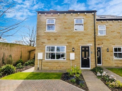 4 Bedroom Semi-detached House For Sale In Keighley