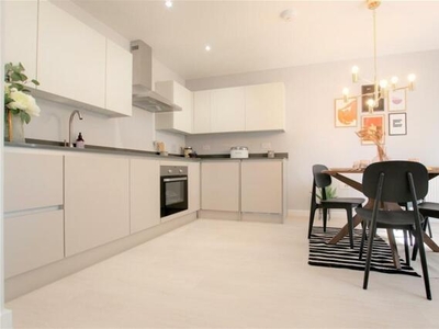 1 Bedroom Apartment For Sale In Flora Gardens, Wych Elm
