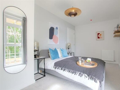 1 Bedroom Apartment For Sale In Flora Gardens, Wych Elm
