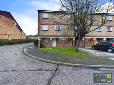 1 Bedroom Apartment For Sale In Laindon West, Essex
