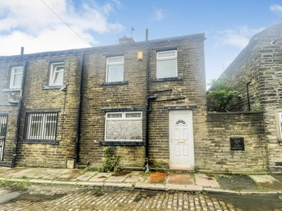 1 Bedroom End Of Terrace House For Sale In Bradford, West Yorkshire