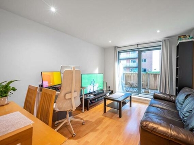 1 Bedroom Flat For Rent In Colliers Wood, London