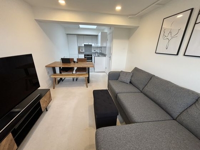 2 bedroom accessible apartment for sale Basingstoke, RG21 6AW