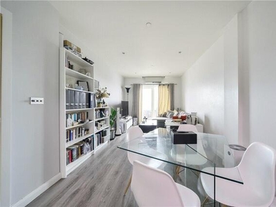 2 Bedroom Apartment For Sale In Ealing