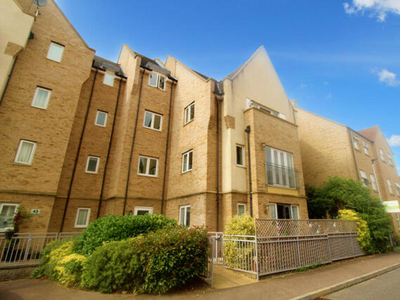 2 Bedroom Apartment For Sale In St. Neots