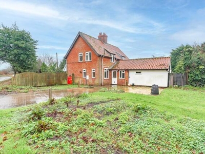 2 Bedroom Detached House For Sale In Tunstead