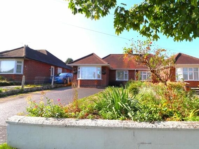 2 Bedroom Semi-detached Bungalow For Sale In Loughborough