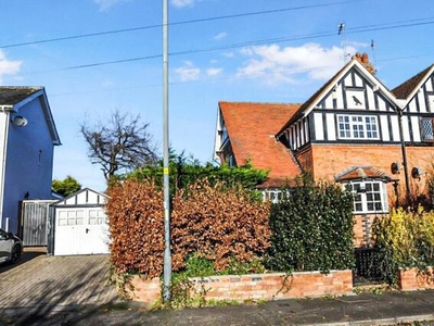 2 Bedroom Semi-detached House For Sale In Droitwich Spa, Worcestershire