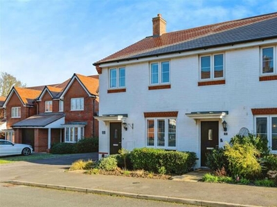 2 Bedroom Terraced House For Sale In Botley, Southampton