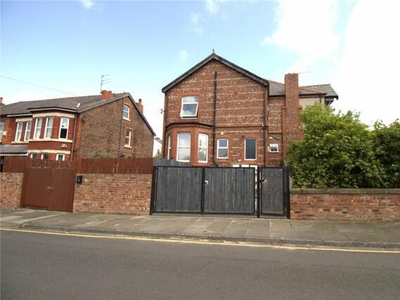 3 Bedroom Apartment For Sale In Birkenhead, Wirral