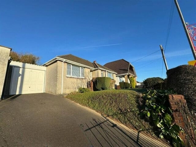 3 Bedroom Detached Bungalow For Sale In Energlyn, Caerphilly