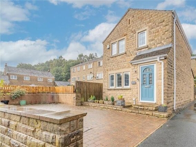 3 Bedroom Detached House For Sale In Holmfirth, West Yorkshire