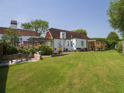 3 Bedroom Detached House For Sale In Mulberry Hill