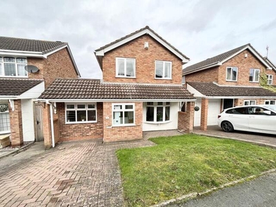 3 Bedroom Detached House For Sale In Quarry Bank
