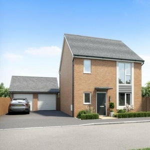 3 Bedroom Detached House For Sale In Rh10 3yr