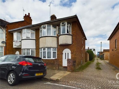 3 Bedroom End Of Terrace House For Sale In Abington, Northampton