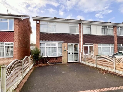 3 Bedroom End Of Terrace House For Sale In Shirley