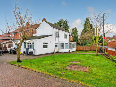 3 Bedroom Link Detached House For Sale In Selby