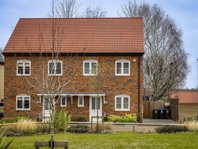 3 Bedroom Semi-detached House For Sale In Buntingford