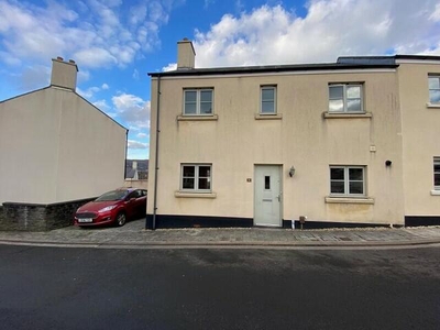 3 Bedroom Semi-detached House For Sale In Llandarcy, Neath
