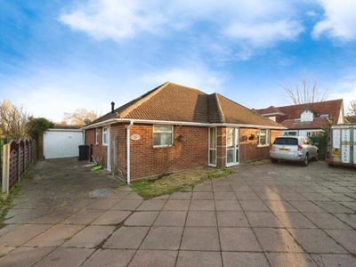 4 Bedroom Bungalow For Sale In Hayling Island, Hampshire