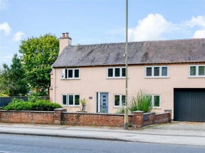4 Bedroom Detached House For Sale In Astwood Bank