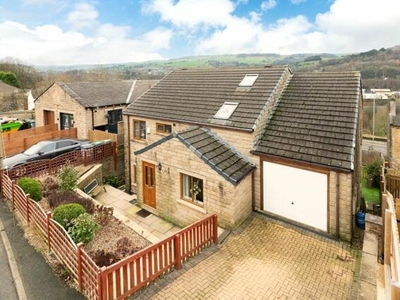 4 Bedroom Detached House For Sale In Banks Road, Linthwaite