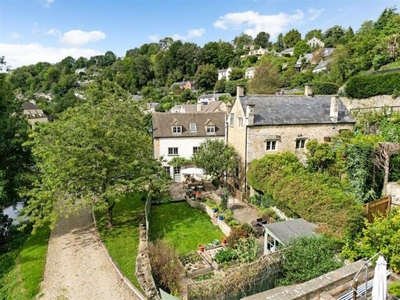 4 Bedroom Detached House For Sale In Chalford