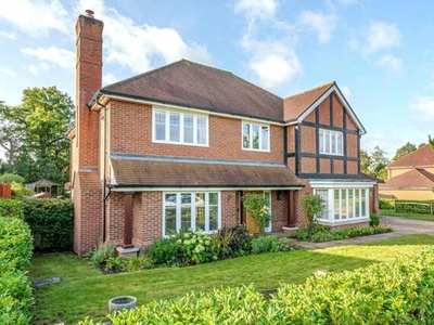 4 Bedroom Detached House For Sale In Cranleigh