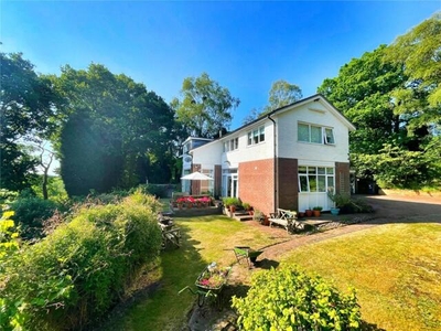 4 Bedroom Detached House For Sale In Crewe, Staffordshire