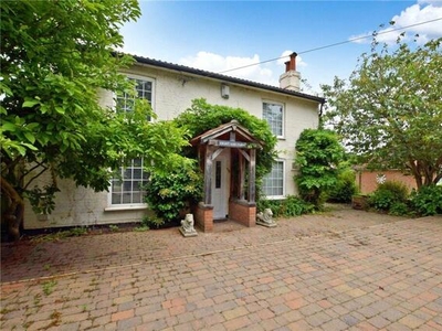 4 Bedroom Detached House For Sale In Eight Ash Green