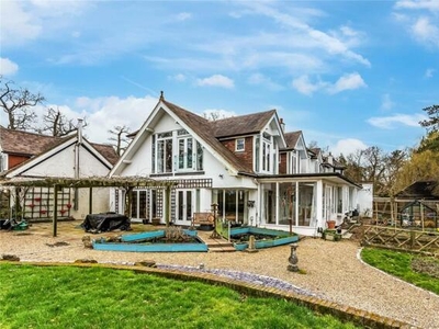 4 Bedroom House For Sale In Redhill, Surrey