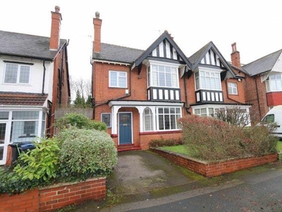 4 Bedroom Semi-detached House For Sale In Handsworth Wood, Birmingham