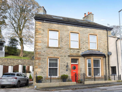 4 Bedroom Semi-detached House For Sale In Rossendale