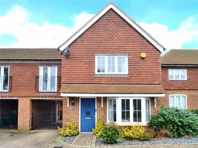4 Bedroom Semi-detached House For Sale In Tadworth, Surrey