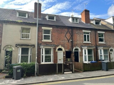 4 Bedroom Terraced House For Sale In Burton-on-trent