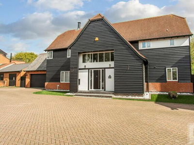 5 Bedroom Detached House For Sale In Sandon, Chelmsford