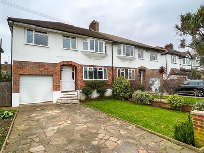 5 Bedroom Semi-detached House For Sale In West Molesey