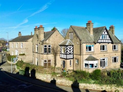 6 Bedroom Detached House For Sale In Almondbury, Huddersfield